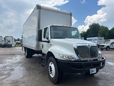 International MV607 Box Truck - 220HP, 6 Speed Automatic, Roll up Door
