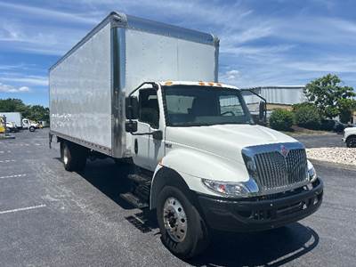 International MV607 Box Truck - 220HP, 6 Speed Automatic, Roll up Door