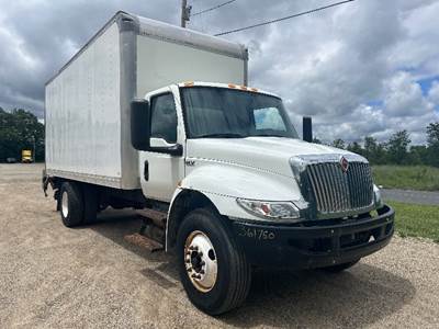 International MV607 Box Truck - 220HP, 6 Speed Automatic, Roll up Door