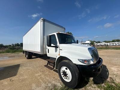 International MV607 Box Truck - 240HP, 6 Speed Automatic, Roll up Door