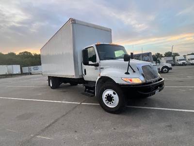 International MV607 Box Truck - 220HP, 6 Speed Automatic, Roll up Door