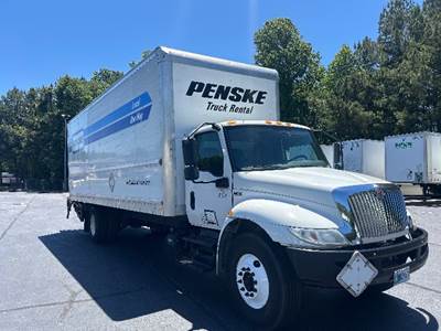 International MV607 Box Truck - 220HP, 7 Speed Automatic, Roll up Door