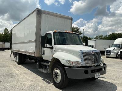 International MV607 Box Truck - 220HP, 6 Speed Automatic, Roll up Door