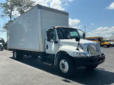 International MV607 Box Truck - 220HP, 6 Speed Automatic, Swing Door