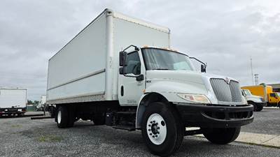 International MV607 Box Truck - 220HP, 6 Speed Automatic, Roll up Door