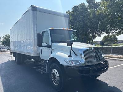 International MV607 Box Truck - 220HP, 6 Speed Automatic, Roll up Door