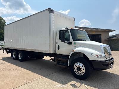 International MV607 Box Truck - 350HP, 6 Speed Automatic, Roll up Door