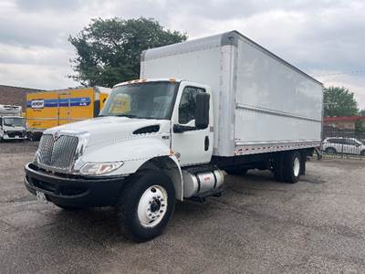 International MV607 Box Truck - 220HP, 6 Speed Automatic, Roll up Door