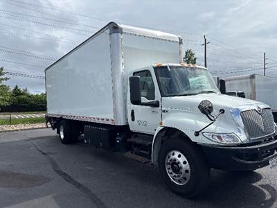International MV607 Box Truck - 220HP, 6 Speed Automatic, Roll up Door
