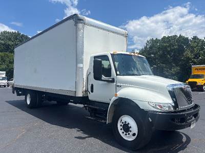 International MV607 Box Truck - 220HP, 6 Speed Automatic
