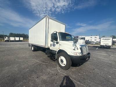 International MV607 Box Truck - 220HP, 6 Speed Manual, Roll up Door