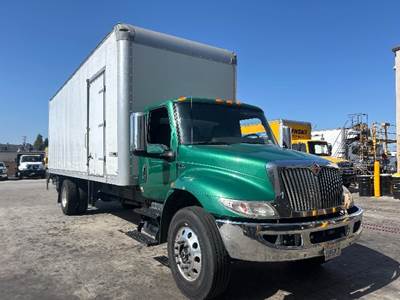 International MV607 Box Truck - 220HP, 7 Speed Automatic, Roll up Door