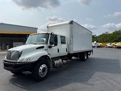 International MV607 Box Truck - 220HP, 6 Speed Automatic, Roll up Door