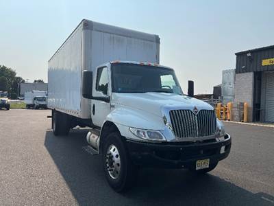 International MV607 Box Truck - 220HP, 6 Speed Automatic, Roll up Door
