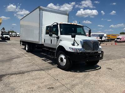 International MV607 Box Truck - 220HP, 6 Speed Automatic, Roll up Door