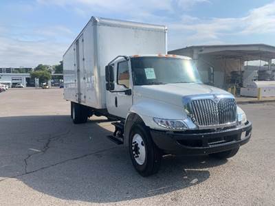 International MV607 Box Truck - 220HP, 6 Speed Automatic, Swing Door