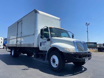 International MV607 Box Truck - 220HP, 6 Speed Automatic, Roll up Door
