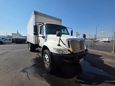International MV607 Box Truck - 220HP, 6 Speed Automatic, Roll up Door