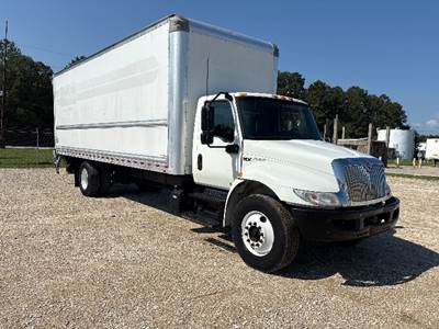 International MV607 Box Truck - 220HP, 6 Speed Automatic, Roll up Door