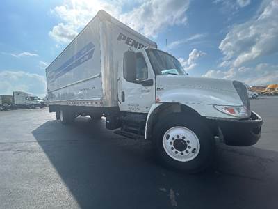 International MV607 Box Truck - 220HP, 6 Speed Automatic, Roll up Door