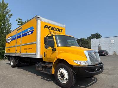 International MV607 Box Truck - 220HP, 6 Speed Automatic, Roll up Door