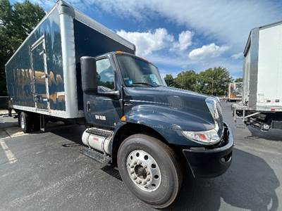 International MV607 Box Truck - 220HP, 6 Speed Automatic, Swing Door