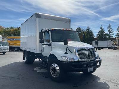 International MV607 Box Truck - 220HP, 6 Speed Automatic, Roll up Door