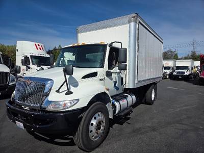 International MV607 Box Truck - 220HP, 6 Speed Automatic, Roll up Door