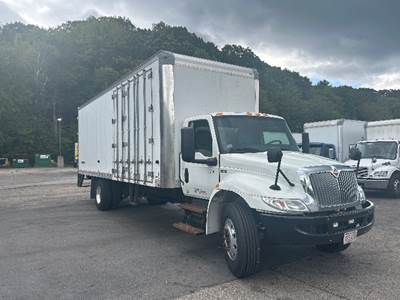 International MV607 Box Truck - 220HP, 6 Speed Automatic, Swing Door