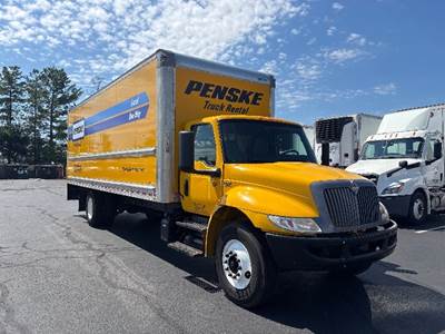 International MV607 Box Truck - 220HP, 6 Speed Automatic, Roll up Door
