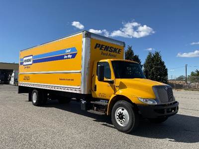 International MV607 Box Truck - 220HP, 6 Speed Automatic, Roll up Door