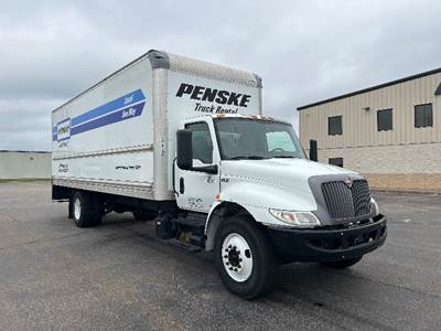 International MV607 Box Truck - 220HP, 6 Speed Automatic, Roll up Door