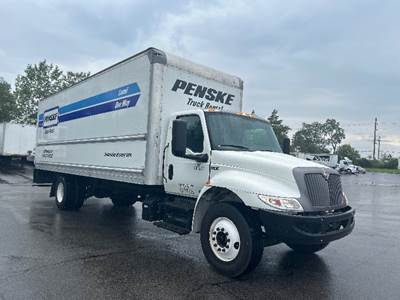 International MV607 Box Truck - 220HP, 6 Speed Automatic, Roll up Door