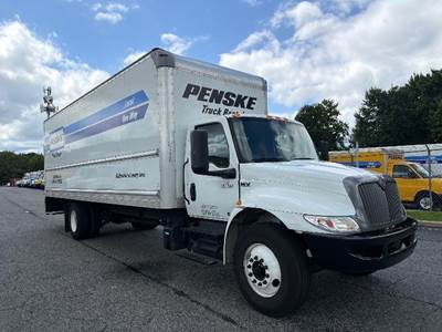 International MV607 Box Truck - 220HP, 6 Speed Automatic, Roll up Door