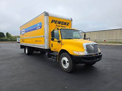 International MV607 Box Truck - 220HP, 6 Speed Automatic, Roll up Door