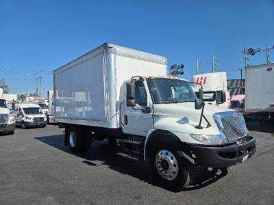 International MV607 Box Truck - 220HP, 6 Speed Automatic, Roll up Door