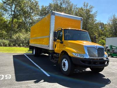 International MV607 Box Truck - 220HP, 6 Speed Automatic, Roll up Door