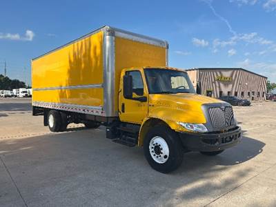 International MV607 Box Truck - 220HP, 6 Speed Automatic, Roll up Door