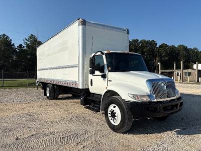 International MV607 Box Truck - 220HP, 6 Speed Automatic, Roll up Door