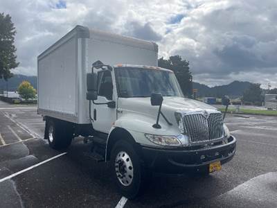 International MV607 Box Truck - 220HP, 6 Speed Automatic, Roll up Door
