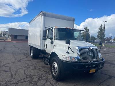 International MV607 Box Truck - 220HP, 6 Speed Automatic, Roll up Door