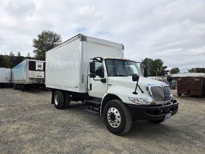 International MV607 Box Truck - 220HP, 6 Speed Automatic, Roll up Door