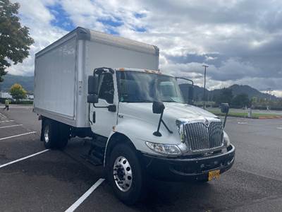 International MV607 Box Truck - 220HP, 6 Speed Automatic, Roll up Door