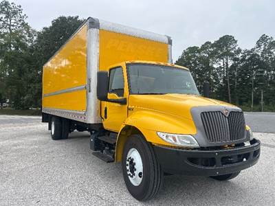 International MV607 Box Truck - 220HP, 6 Speed Automatic, Roll up Door