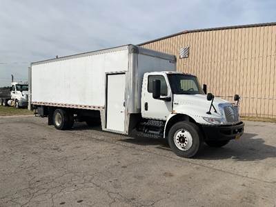 International MV607 Box Truck - 220HP, 7 Speed Automatic, Roll up Door