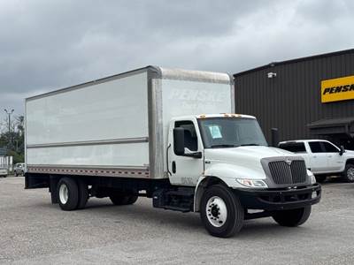 International MV607 Box Truck - 220HP, 6 Speed Automatic, Roll up Door
