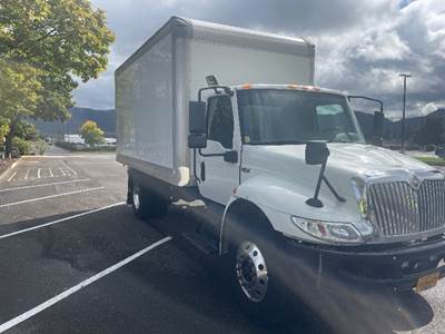 International MV607 Box Truck - 220HP, 6 Speed Automatic, Roll up Door