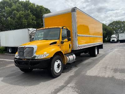 International MV607 Box Truck - 220HP, 6 Speed Automatic, Roll up Door