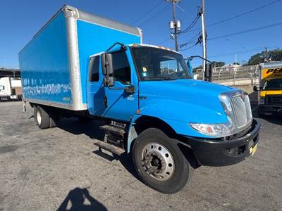 International MV607 Box Truck - 220HP, 6 Speed Automatic, Roll up Door