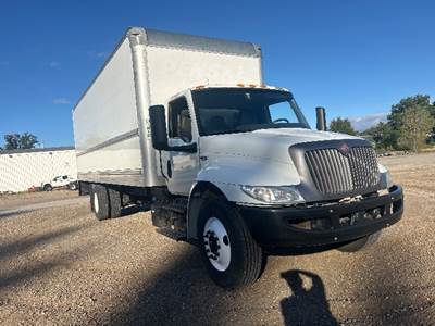 International MV607 Box Truck - 220HP, 6 Speed Automatic, Roll up Door